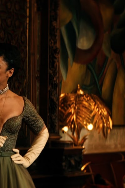 Hollywood Regency Glow: Hedda's Signature Art Deco Lamps