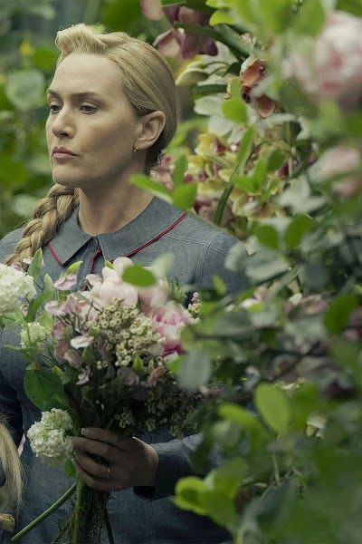 Green on green on green. The colors of control and fading grandeur.